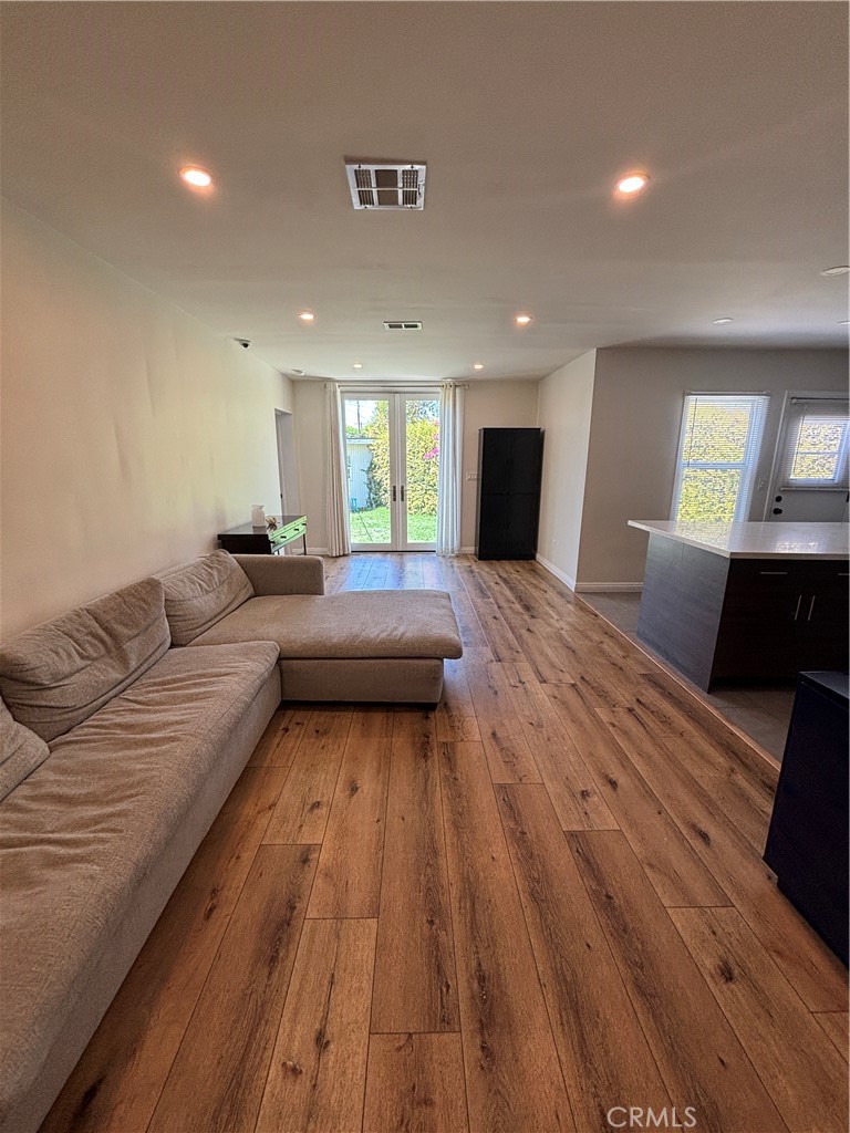 6529 Aura Avenue Property Photo 12
