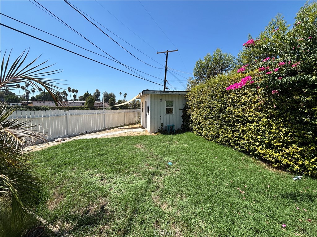 6529 Aura Avenue Property Photo 24