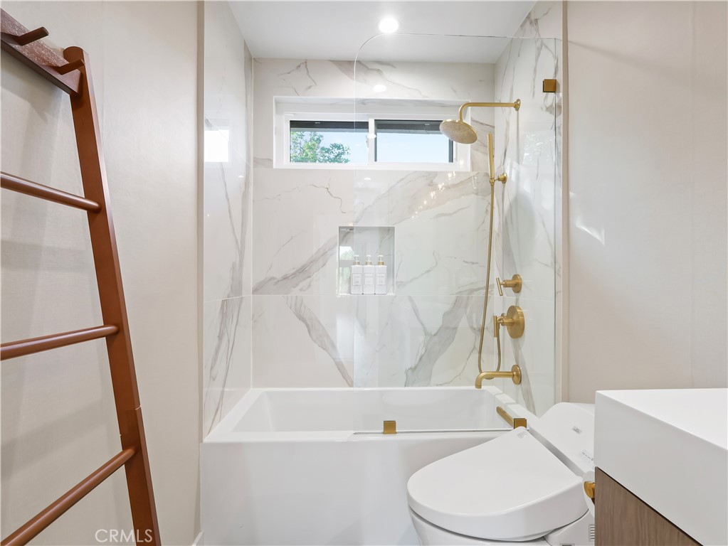 7819 Goldmine Property Photo 37