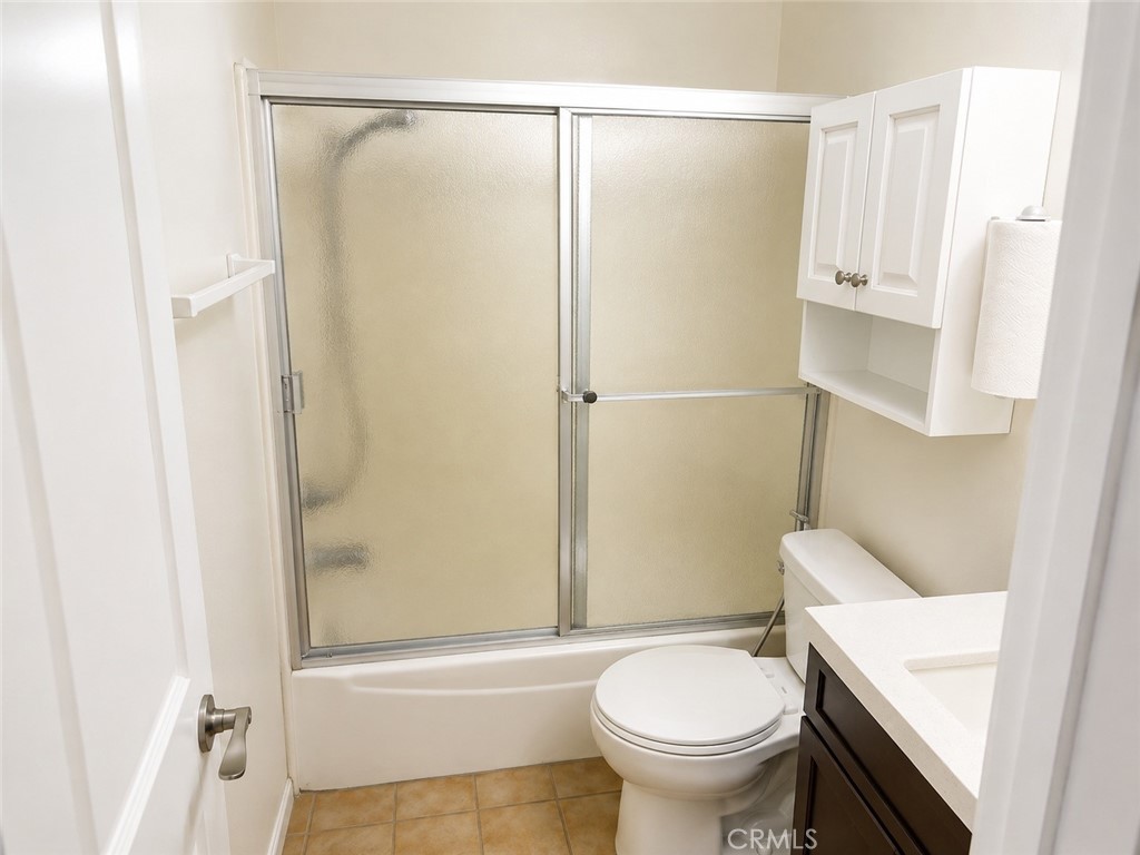 18645 Hatteras Street 206 Property Photo 12