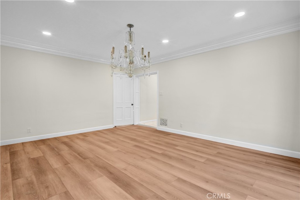 414 Hilgard Avenue Property Photo 16
