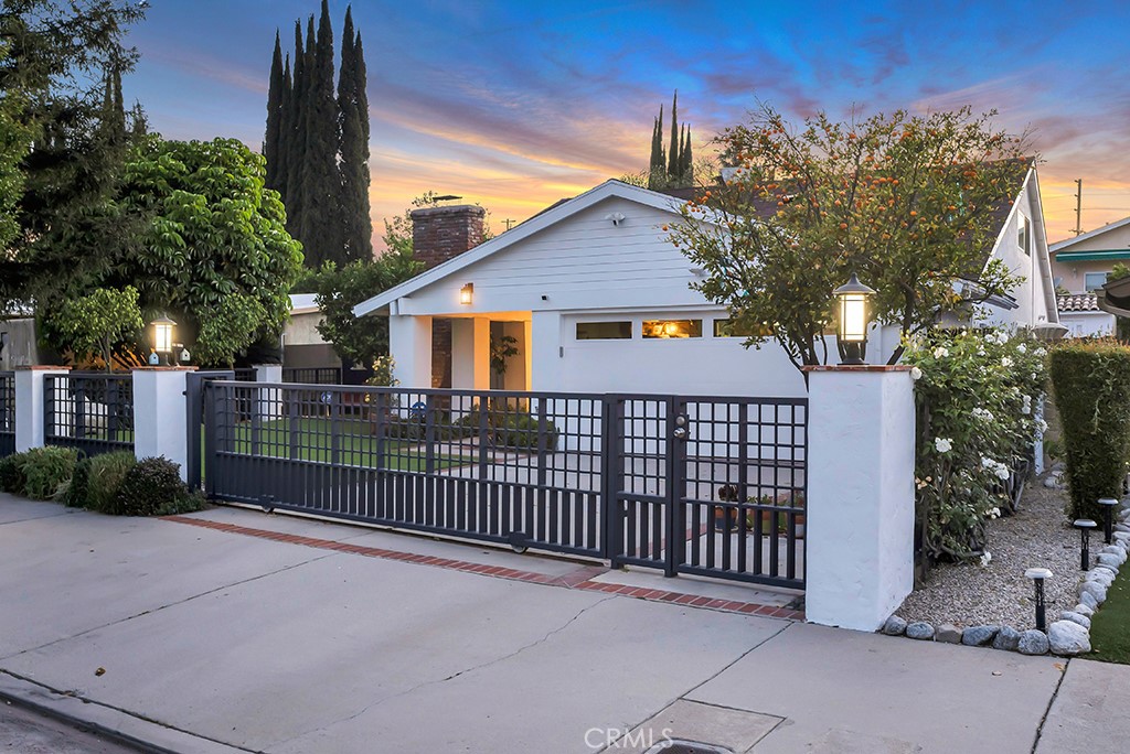 6305 Crebs Property Photo 1