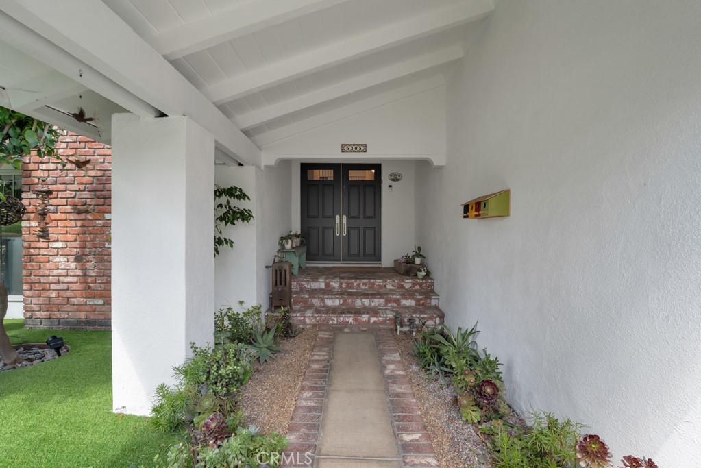 6305 Crebs Property Photo 6