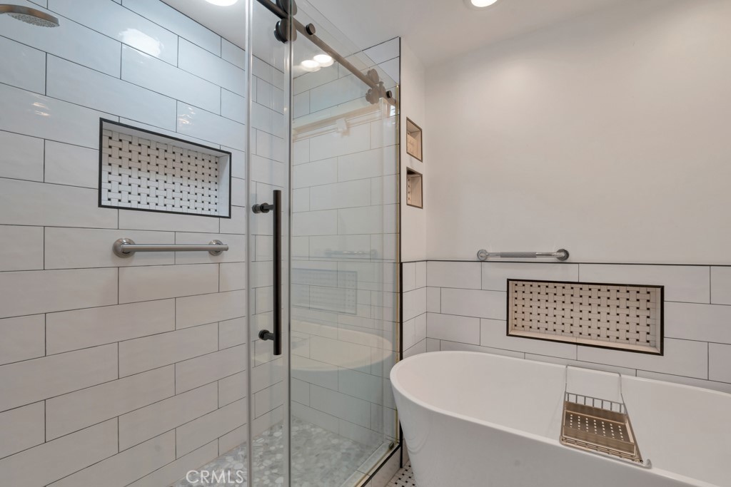 6305 Crebs Property Photo 19