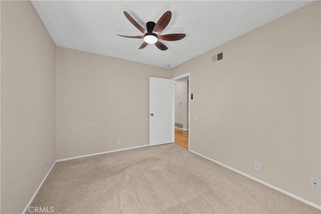 5695 Bloomfield Property Photo 19
