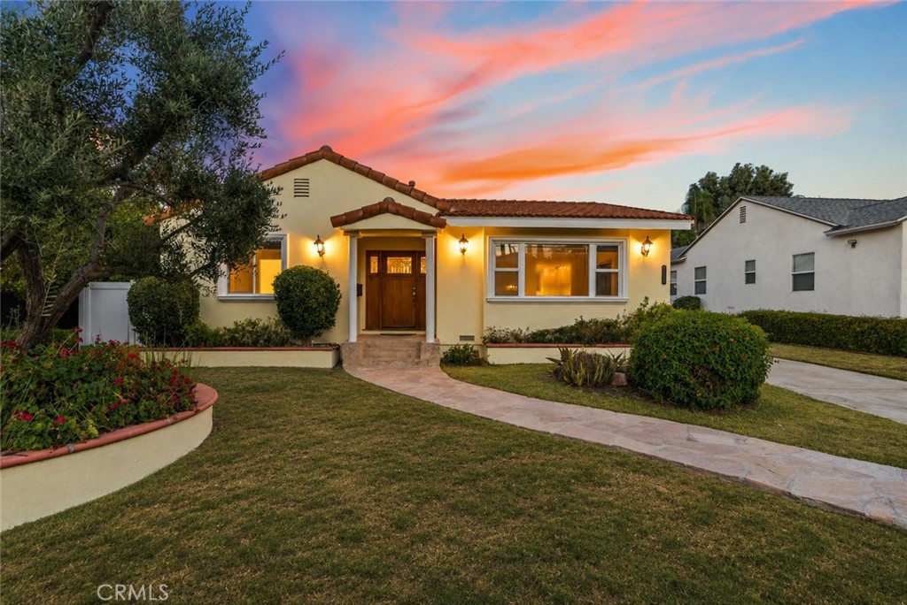 5110 Petit Property Photo 1
