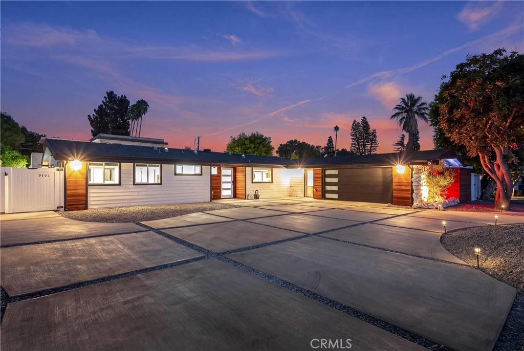9400 Encino Avenue Property Photo