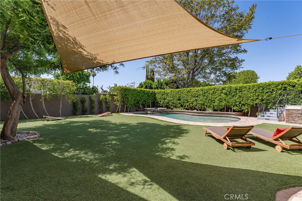 22702 Califa Street Property Photo 37