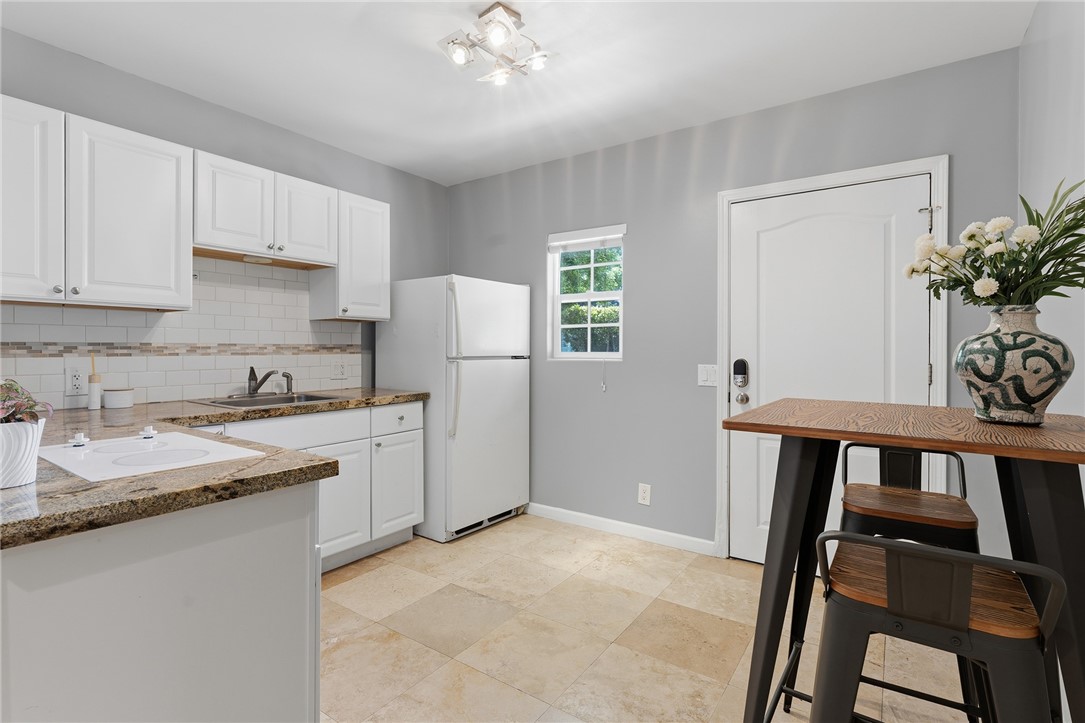 22702 Califa Street Property Photo 43