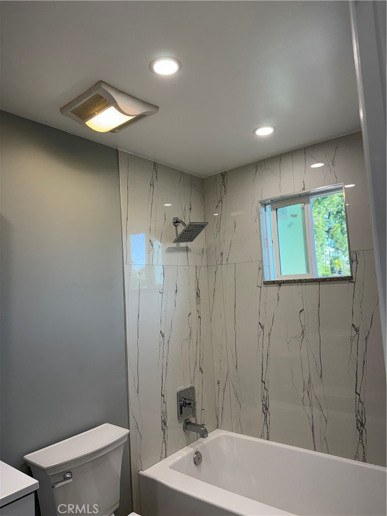 7035 1/2 Rhea Property Photo 19