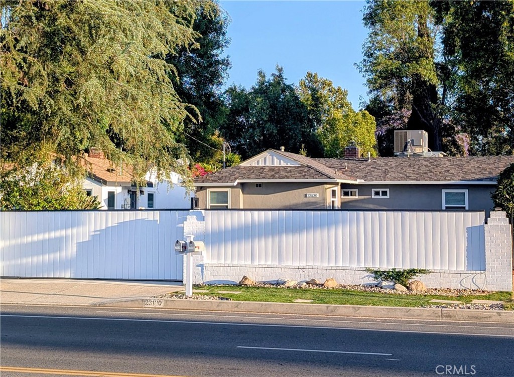 23130 Victory Property Photo 31