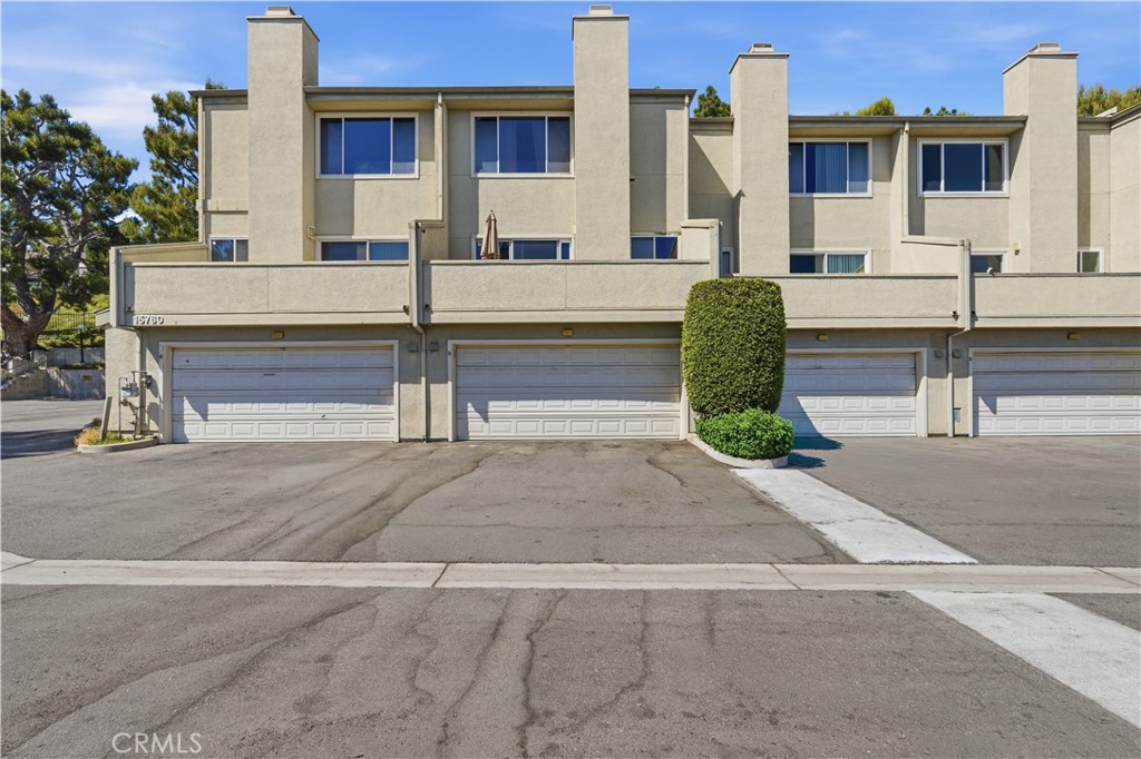 15760 Midwood 5 Property Photo 1