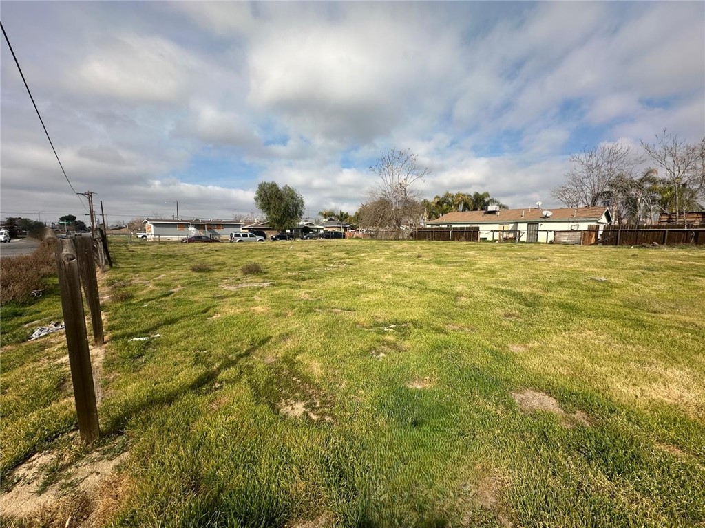 1200 Wilkins Property Photo 1