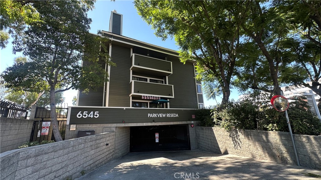 6545 Reseda Boulevard 24 Property Photo 1