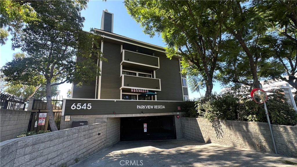 6545 Reseda Boulevard 24 Property Photo 1