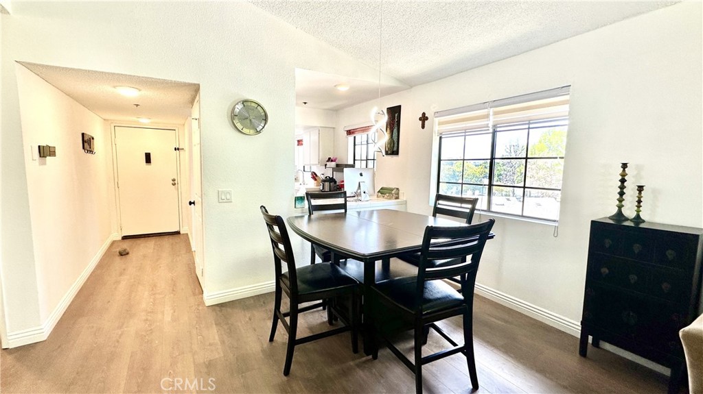 6545 Reseda Boulevard 24 Property Photo 13
