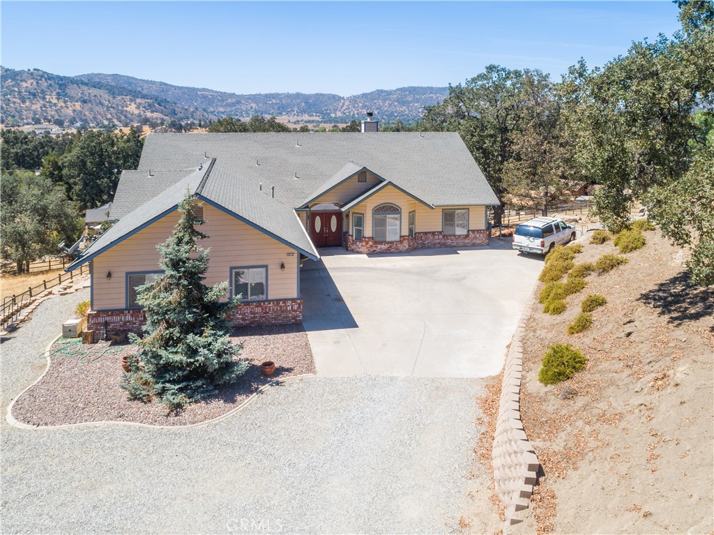 24181 Martingale Property Photo 1