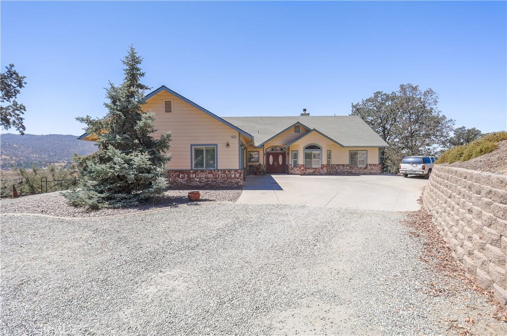24181 Martingale Property Photo 3