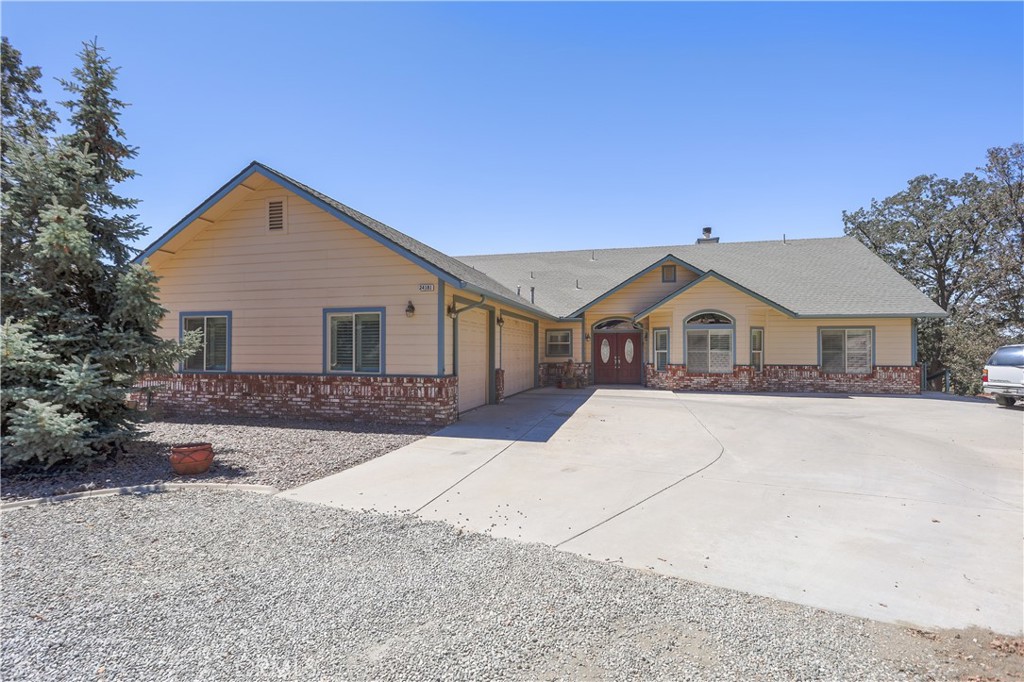 24181 Martingale Property Photo 4