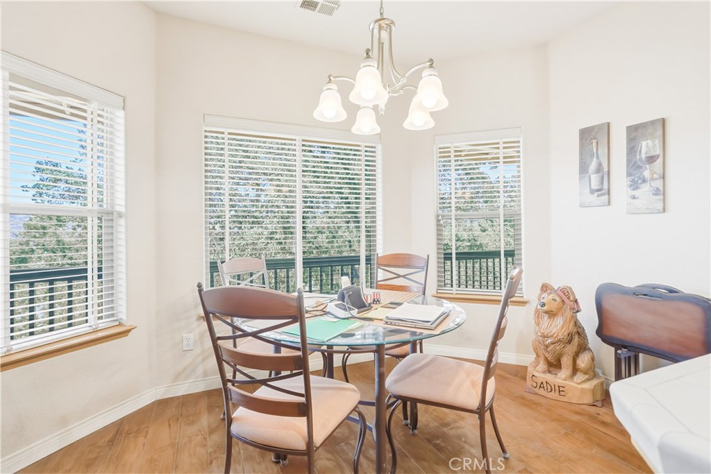 24181 Martingale Property Photo 9