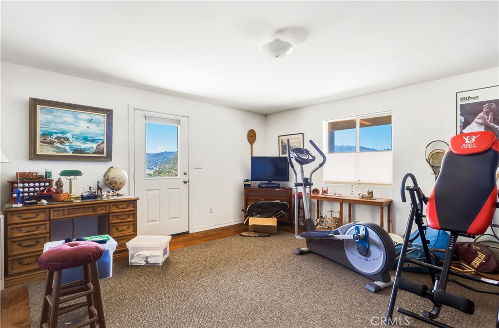 24181 Martingale Property Photo 29