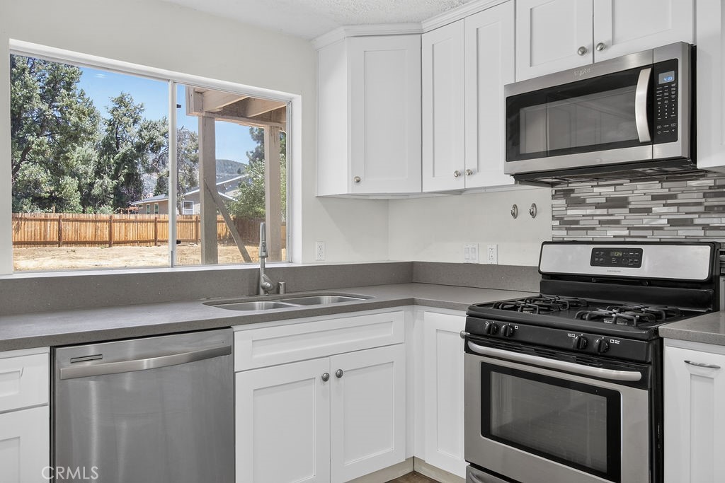 1112 Coldwater Property Photo 10