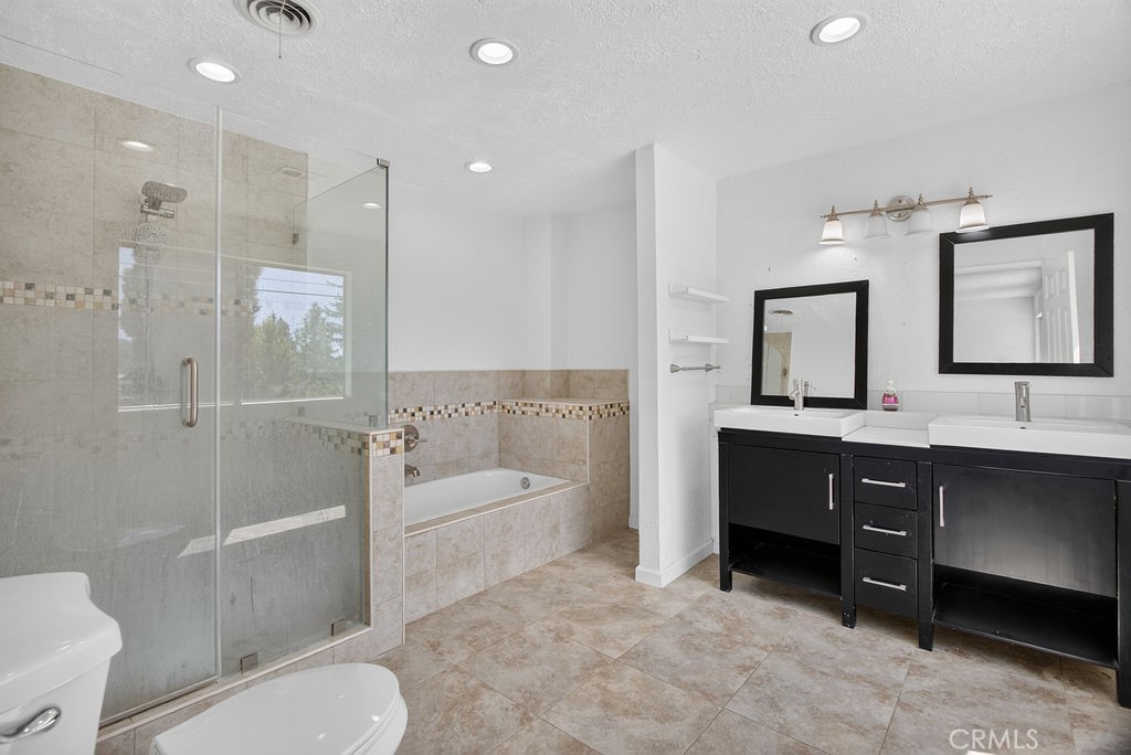 1112 Coldwater Property Photo 20