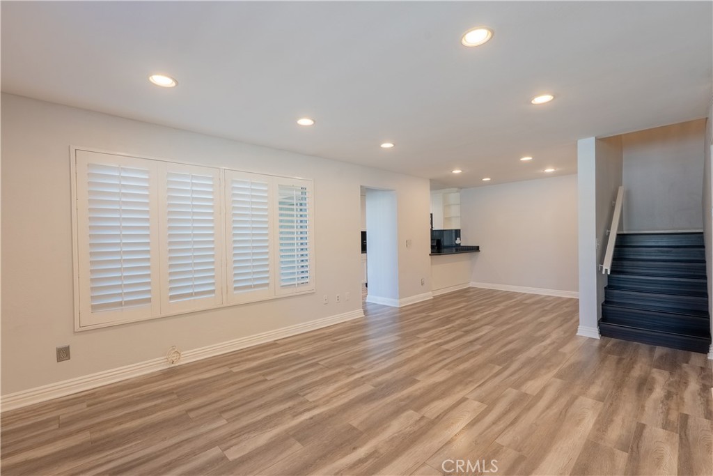 18502 Mayall B Property Photo 6
