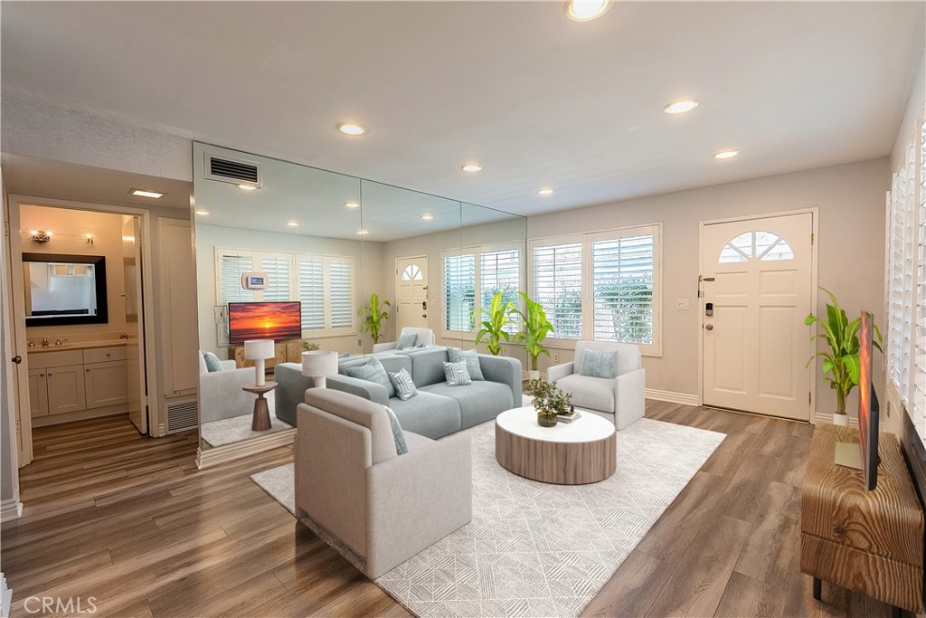 18502 Mayall B Property Photo 7