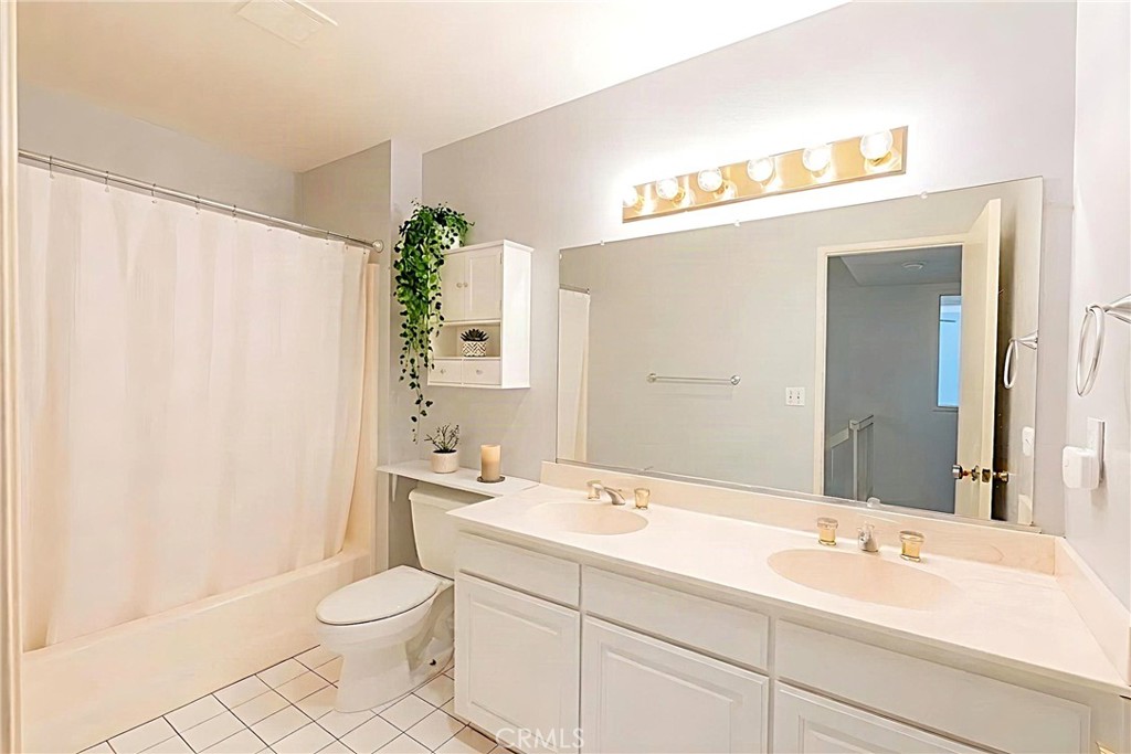 18502 Mayall B Property Photo 26