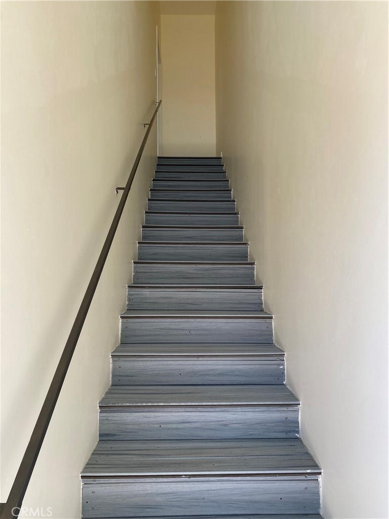 1329 Pico Street Property Photo 3