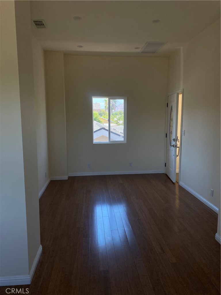 1329 Pico Street Property Photo 4