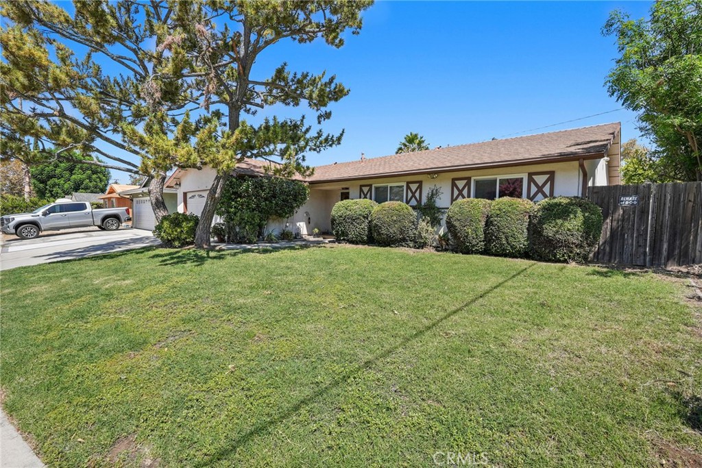5753 Eunice Property Photo 3