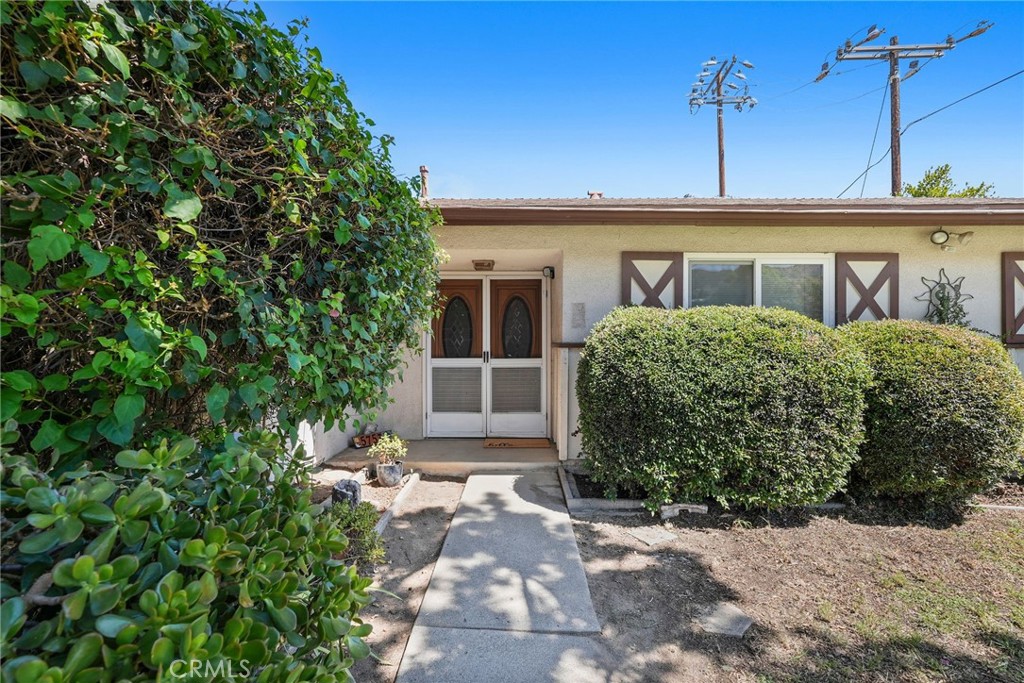 5753 Eunice Property Photo 4