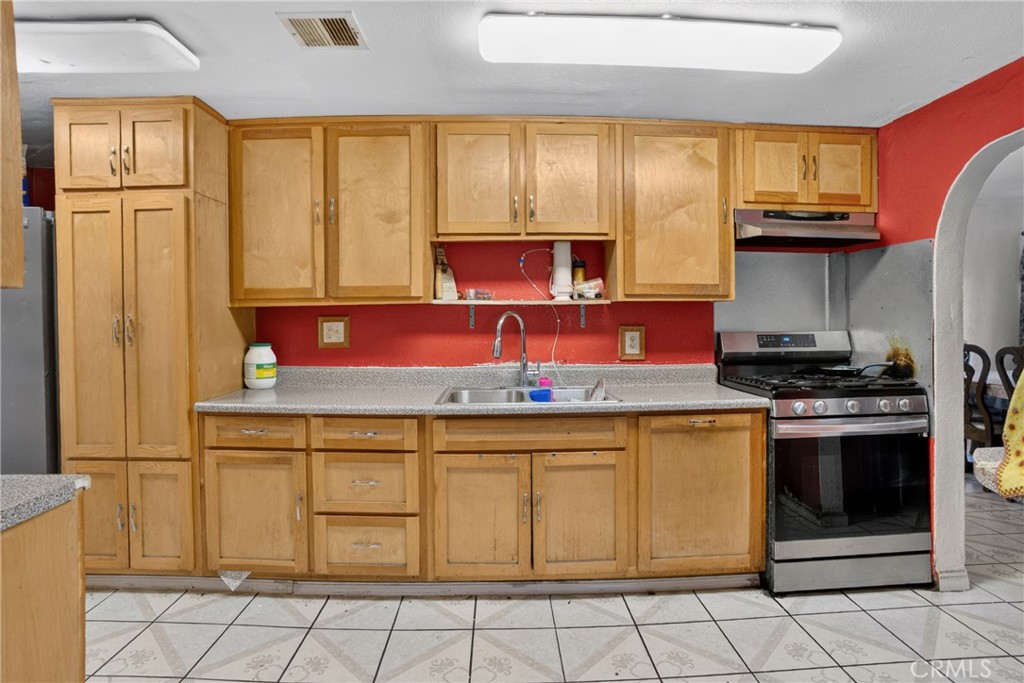 13303 Pierce Property Photo 15