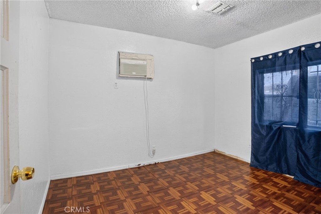 13303 Pierce Property Photo 19