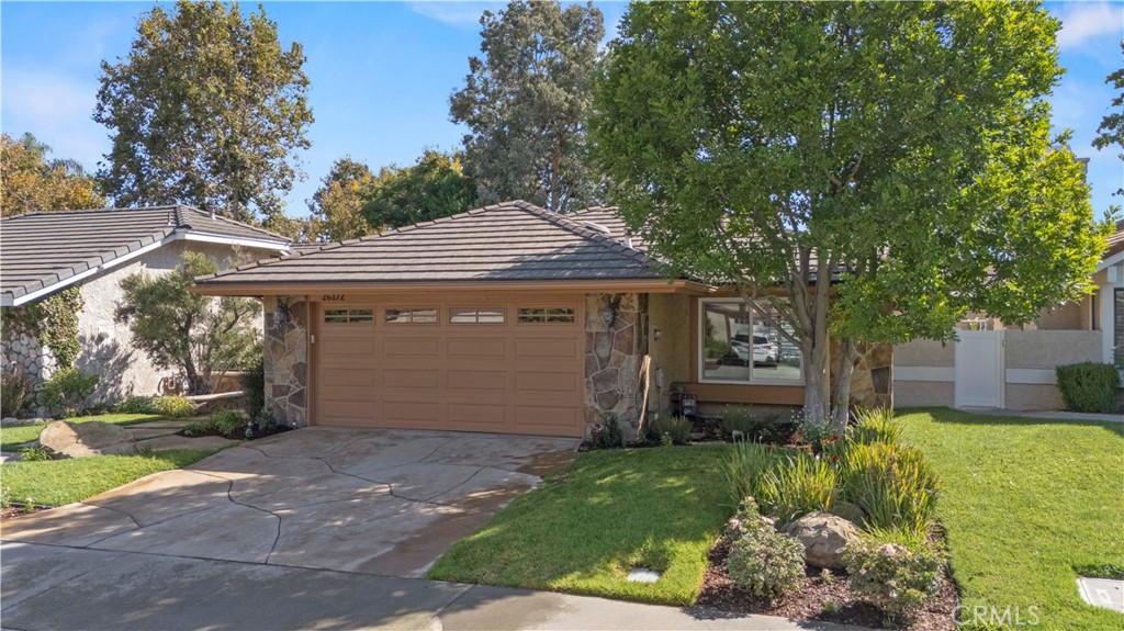 26172 Via Raza Property Photo 2