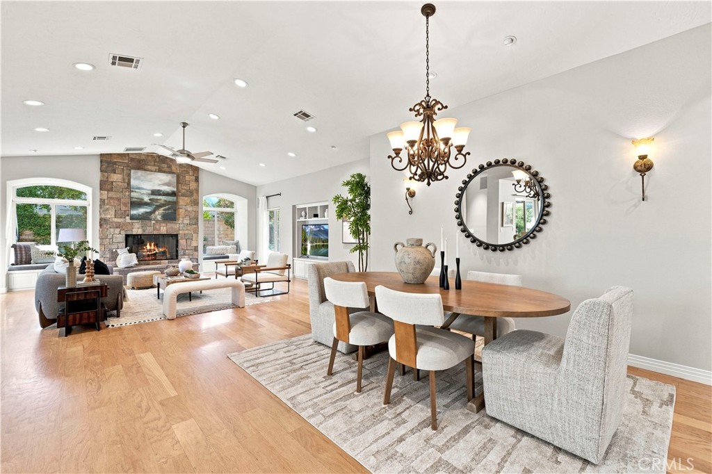 26172 Via Raza Property Photo 6