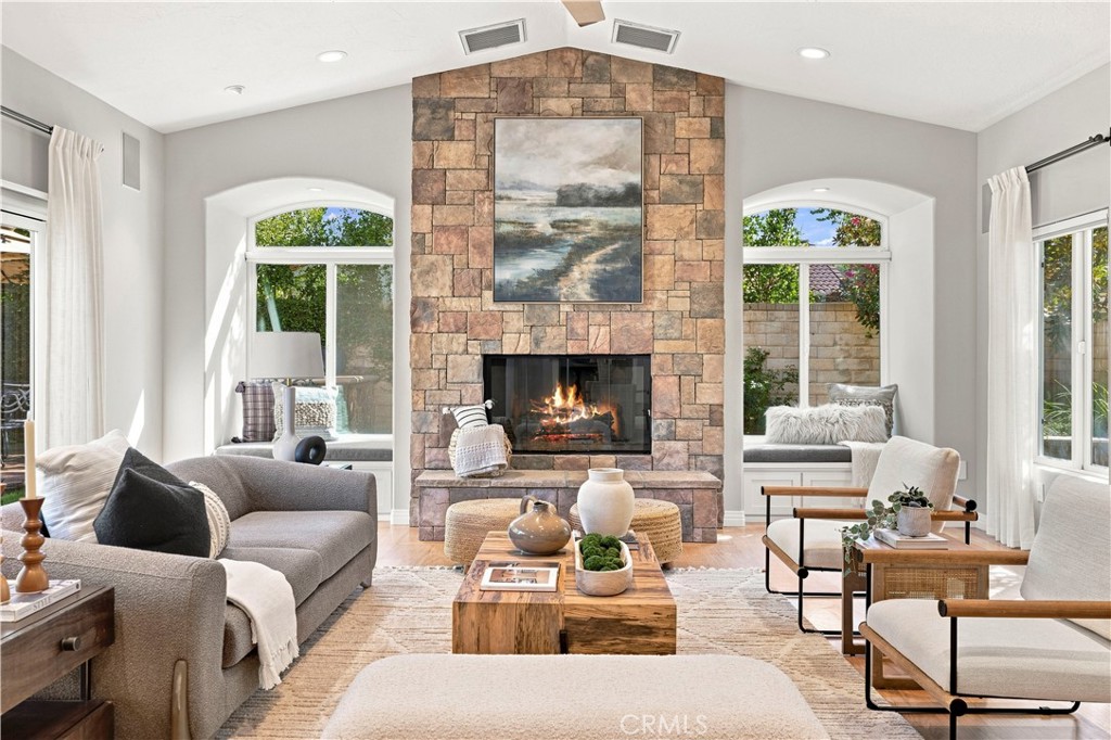 26172 Via Raza Property Photo 11