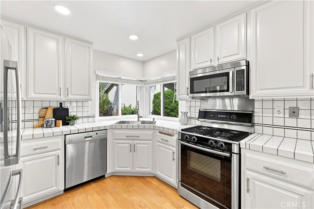 26172 Via Raza Property Photo 25