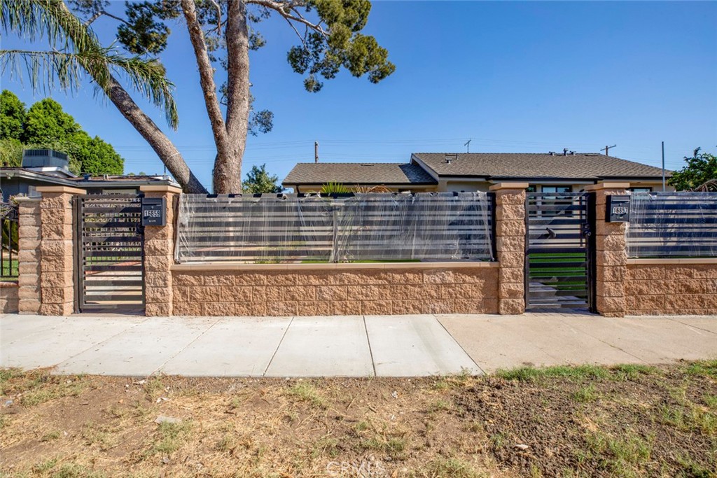 16859 Chatsworth Street Property Photo 3