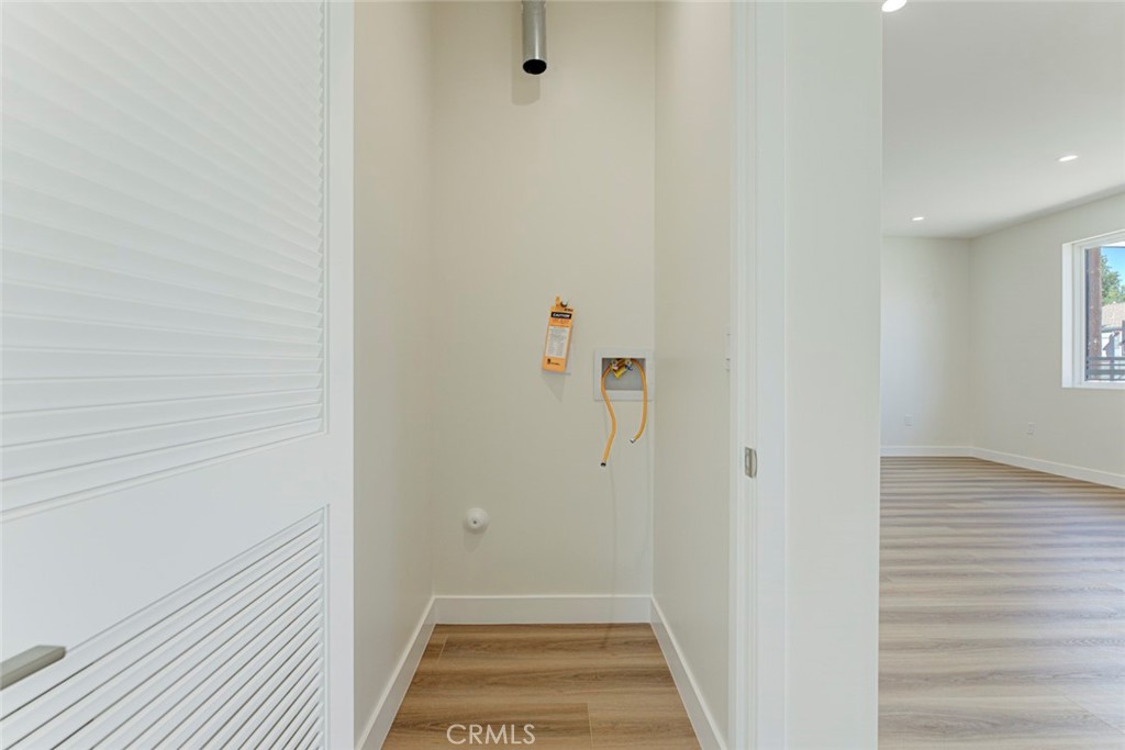 16859 Chatsworth Street Property Photo 16
