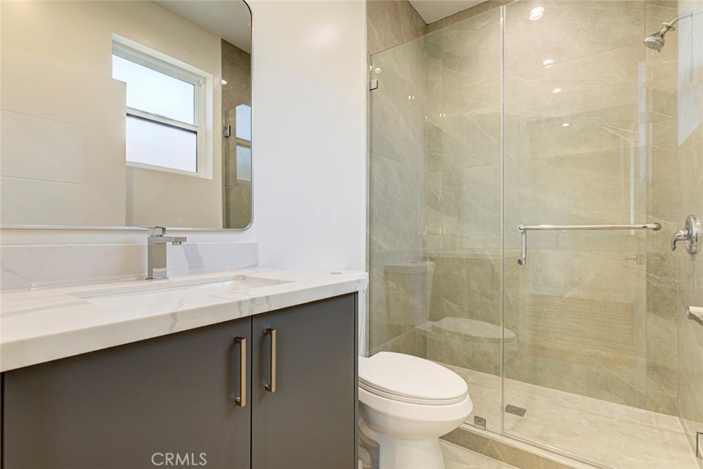 16859 Chatsworth Street Property Photo 27