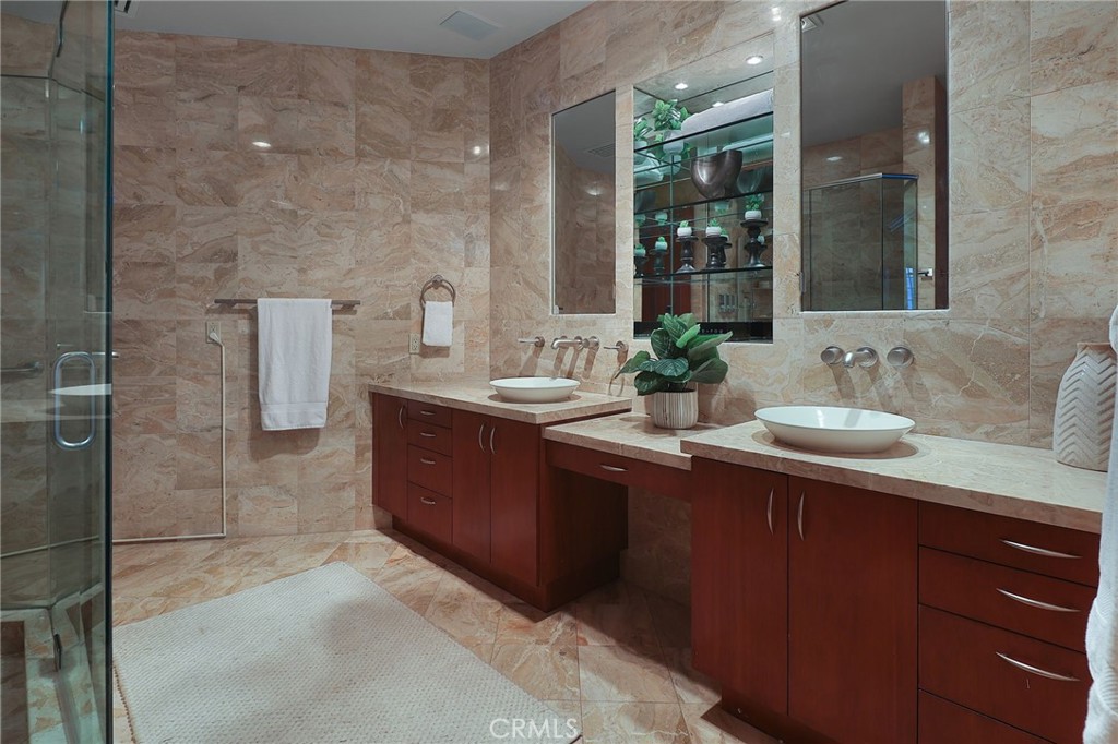1432 Camden 301 Property Photo 11
