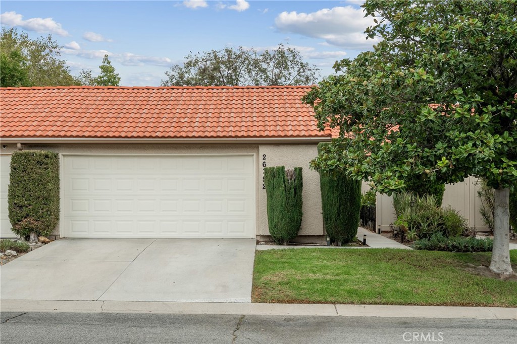 26352 Rainbow Glen Property Photo 1