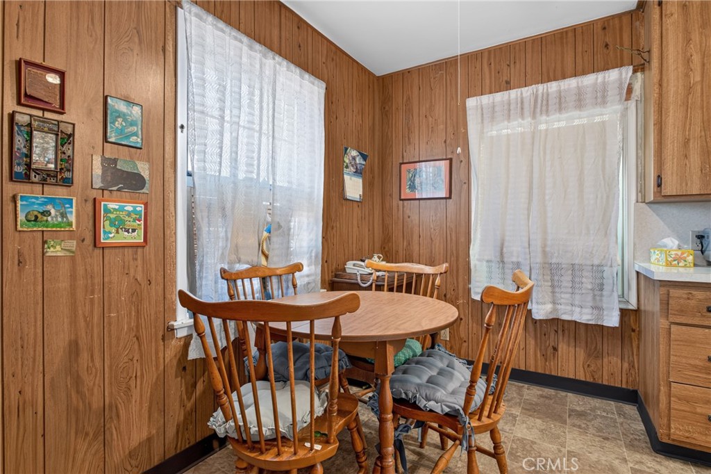 5130 Willis Avenue Property Photo 5