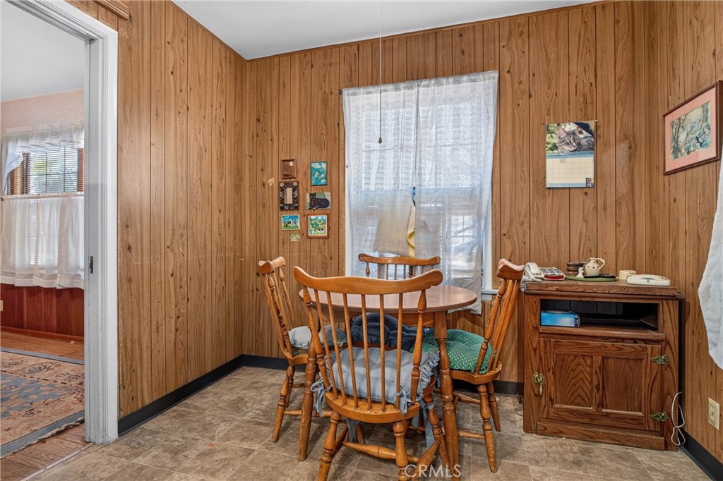5130 Willis Avenue Property Photo 6