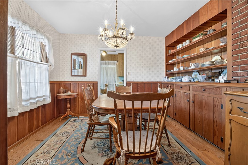5130 Willis Avenue Property Photo 9