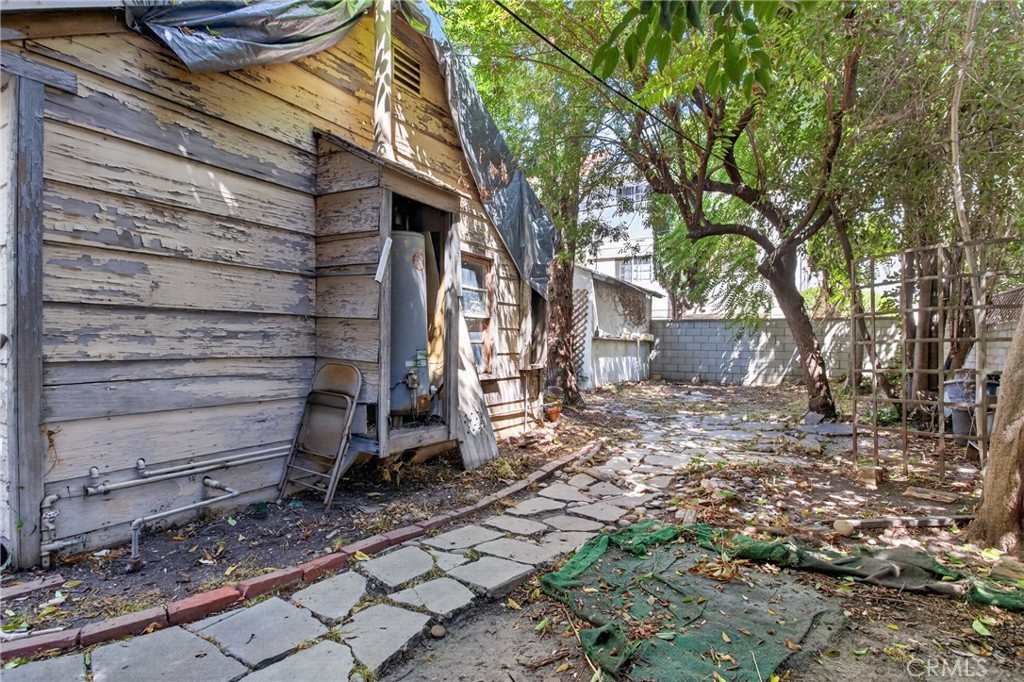 5130 Willis Avenue Property Photo 16