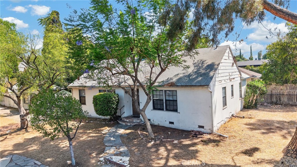 5130 Willis Avenue Property Photo 22
